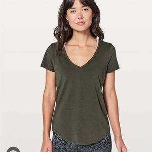 Lululemon Love Tee Olive size 4